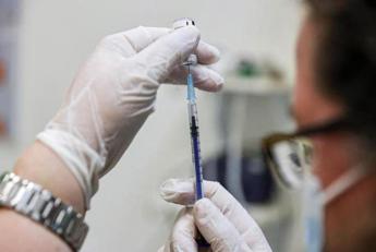 vaccini covid corte ue commissione ue non ha dato accesso abbastanza ampio a contratti 2