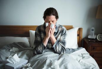 influenza virus cugini non mollano 100mila casi a settimana 2