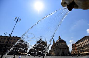 caldo estremo bollino rosso fino a ferragosto record domani con massima allerta in 22 citta 2