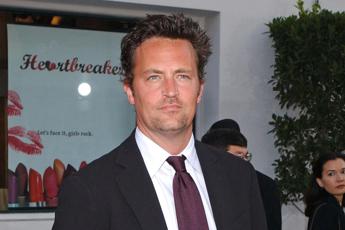 morte matthew perry attore ucciso da ketamina effetti e a cosa serve 2