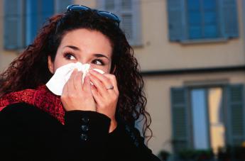 cambio di stagione rischi sottovalutati per salute cosa succede quando temperatura si abbassa velocemente 2