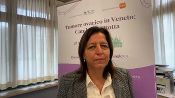 tumori brescacin veneto al fianco donne con cancro alle ovaie con team multidisciplinari 2