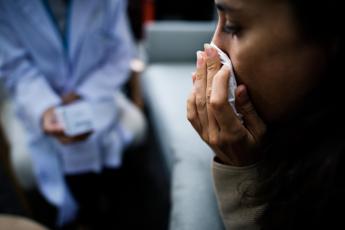 influenza colpiti piu di 13 milioni di italiani picco atteso con le feste 2